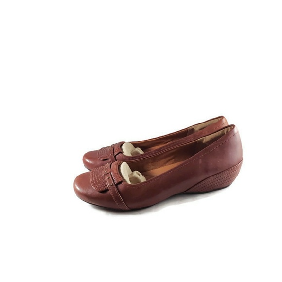 Clark's Artisan Collection Loafers - Picture 3 of 5